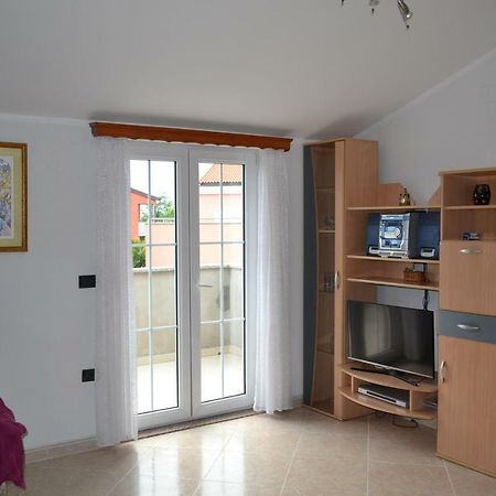 Apartman Ika Umago Esterno foto